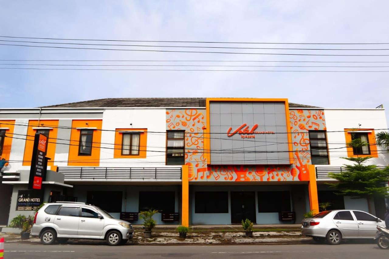 Votel Hotel Tulungagung Exterior foto